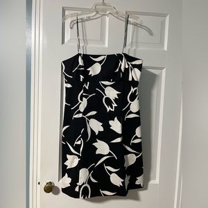 Black and White Tulip Print Nine West Dress
